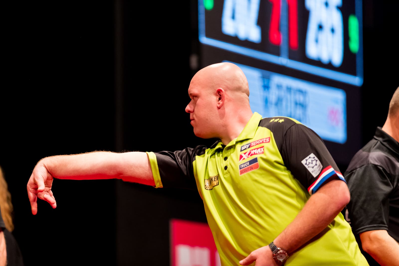Michael van Gerwen en position de lancer, technique et setup